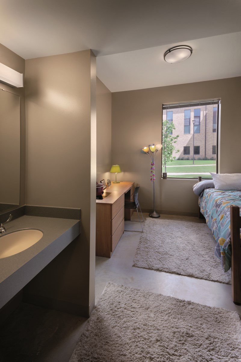 University of Texas San Antonio, San Saba Hall